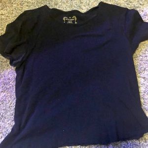 Cute cropped black shirt